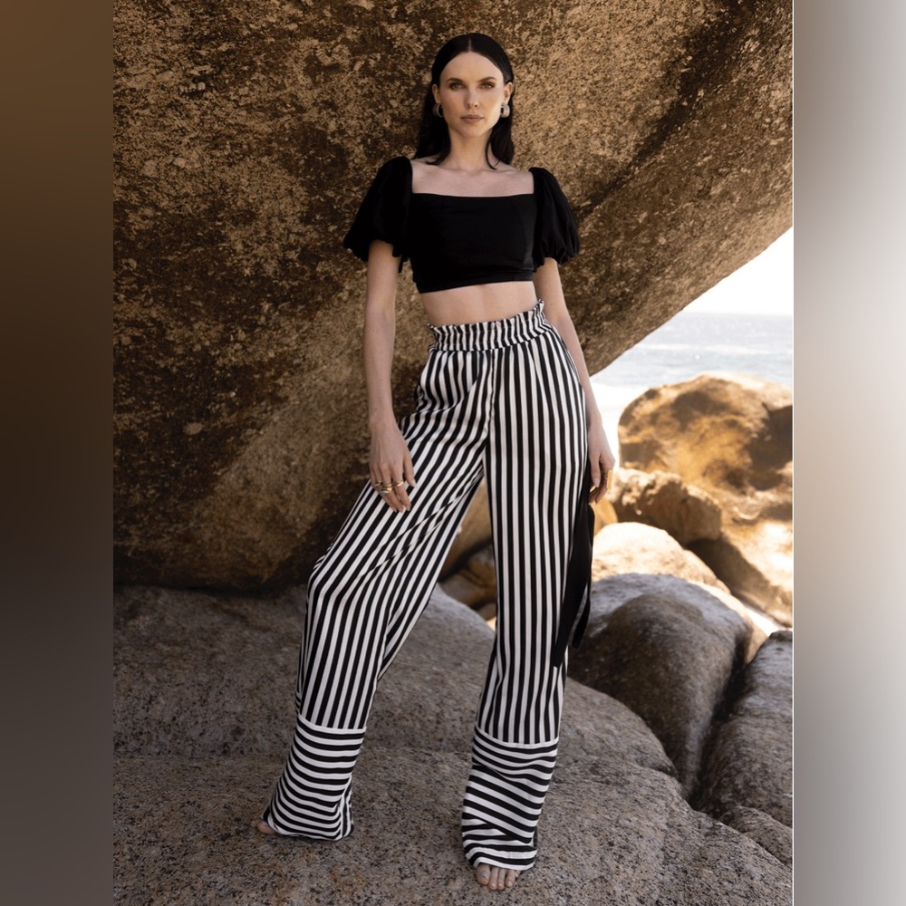 Diarrablu Leer Ben Palazzo Pants Lines Black Size Small New